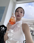 제니 실내 흡연 사과 후 SNS 재개, 3주만에 올린 게시물 내용은?