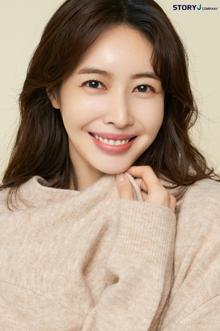 강미나, 스토리제이컴퍼니와 재계약 체결…드라마 트웰브 주연 확정