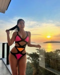 64㎏ 제이제이, 너무 섹시한 절개 수영복 자태‥♥줄리엔강 또 반하겠네