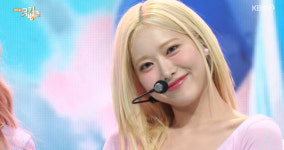 LOVEONE 데뷔 무대 강렬 눈도장, 러블리+발랄 에너지 (뮤직뱅크)