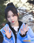 클라씨 혜주, 시선 집중 출근길 예쁨 [포토엔HD]