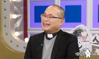 열혈사제 하성용 신부, 김구라 찐팬 인증…직접 사인지 인쇄까지(라스)