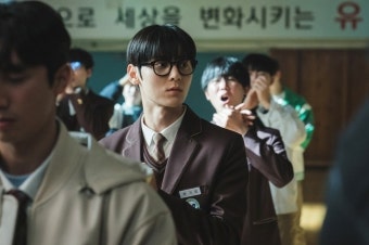 ‘스터디그룹’ 황민현 공부한다더니 피 뚝뚝 무슨 일?