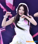 제나,  눈길 끄는 예쁨 [포토엔HD]