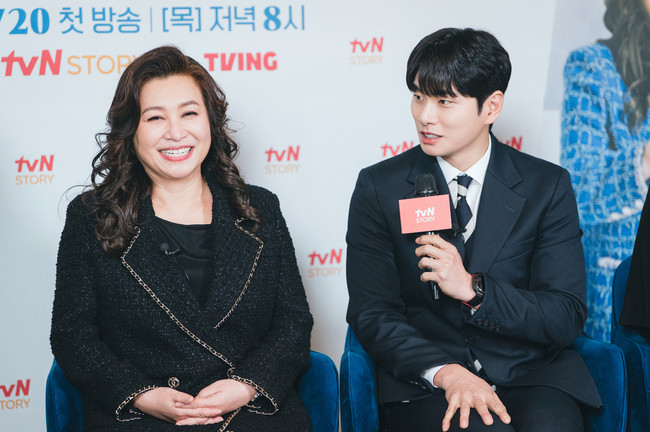 오은영 박사, tvN STORY 예능프로그램 백억짜리 아침식사 출연 확정!