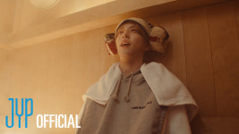 ‘컴백’ 넥스지, 수록곡 ‘Simmer’ MV 티저 공개 ‘파워풀 군무’