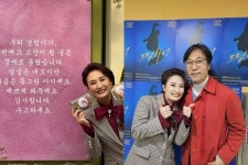“얼굴은 네모지만‥” 박경림, 이문세 디스 커피차에 빵 터졌다 “안티팬인 줄”