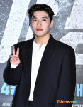 강하늘, 장어 풀어놓고 액션신→하루 4번 샤워 “지금 생각해도 끔찍” (하퍼스 바자)