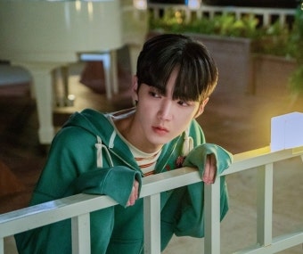 하유준, 박지후와 마음 확인‥수요일 밤 설렘 유발자 (사계의 봄)