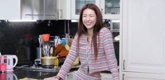 하영, 난장판 된 10평 원룸→민낯 공개‥회사서도 걱정하는 털털함(편스토랑)