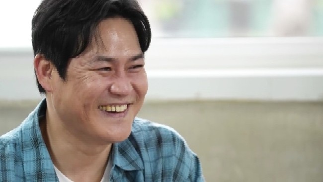 김성균, 강원도 먹트립으로 순둥이 매력 발산! - 전현무계획2에서 가족과 함께 특별한 먹방을 선보여