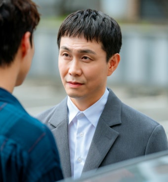 또 얼굴 갈아끼운 오정세, 현실 괴물이 나타났다(굿보이)