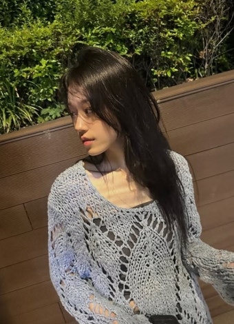 노윤서, 절친 리정 손에서 탄생한 청순 비주얼…로제도 하트 폭발