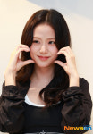 블랙핑크 지수, 러블리한 양볼하트 [포토엔HD]