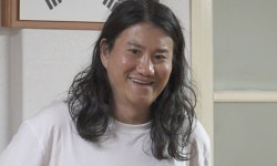 슈퍼스타 임우일, 경로당에서 사인회+포토타임 ‘나 혼자 산다’[오늘TV]