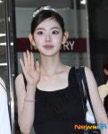 키키 이솔, 눈에 확 띄는 예쁨~ [포토엔HD]