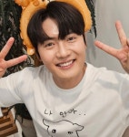 손빈아 양 팔 벌려 “나 안아” 팬들 난리난 애교