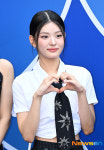 라잇썸 상아, 화사한 하트 [포토엔HD]