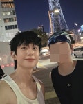 정해인, 훈남 친동생과 심야 러닝 포착 “형제런”‥직업은 소속사 매니저