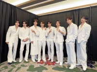 더보이즈, 미식축구 유니폼 무대까지…‘가요대전’ 찢었다