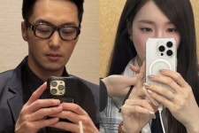 티파니, 결혼 전제 변요한이 사줬나? 약지에 낀 반지 포착‥럽스타 시그널