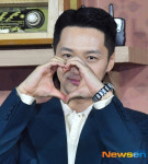 변요한, 티파니 보고 있나요~ [포토엔HD]