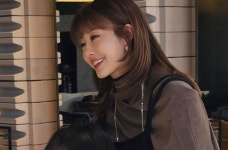 ‘싱글맘’ 이지현, 아이돌 생활 뒤로하고 미용실 오픈