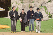 변우석, 첫 고정 예능 ‘유재석 캠프’ 의욕 활활‥마이크 잡고 무대 섰다