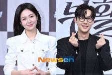‘열애설 생략’ 백진희 윤종훈, 같은 날 기습 결혼 발표‥ 품절 대열 합류[종합]