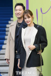 [TF포토] 라이머-안현모 부부, 패션위크 나들이 왔어요~