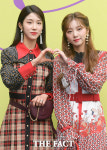 [TF포토] 라붐 지엔-해인, 상큼한 모닝 하트 받으세요~