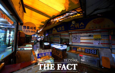 [TF포토기획] AI시대의 그림자, 예지동 시계 장인