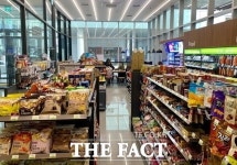 재계약 점포 잡겠다 편의점 업계 상생 카드 통할까