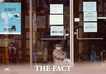 [TF포토] 집으로 향하는 어린이