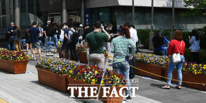 [TF사진관] 이태원 코로나 확산 우려 분주한 선별진료소