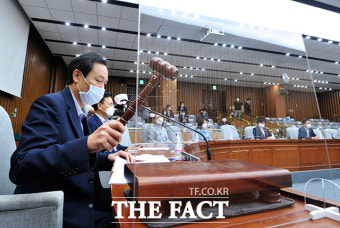 [TF사진관] 이흥구 대법관 후보자 인사청문경과보고서 채택