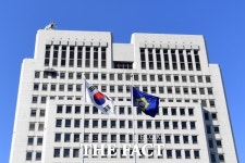 [TF현장] 다 나쁜 놈들이지 뭐…김앤장 변호사의 무심결 한마디