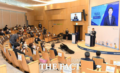 [TF사진관] 노령인구 직업 창출을 위해...노인 일자리 주간 기념식 개최