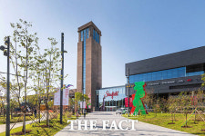 [TF사진관] 경기 남부 최대 쇼핑몰 스타필드 안성 7일 정식 오픈