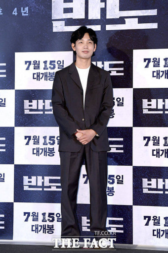 '반도' 김도윤, 저스트엔터와 전속계약…대세 도약 준비