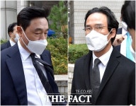 [TF사진관] 취재진 피해 나란히 2심 공판 출석한 조현식-조현범