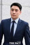 승리·유인석, 특수폭행교사혐의 추가…술집 시비에 조폭 동원?