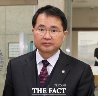 文대통령, '우병우 변호사' 여운국 공수처 차장 임명안 재가