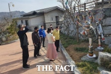 섬진강 미술관이 있는 순창 구남마을, 미술인 마을로 변신중