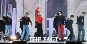 뉴이스트, 낭만 품은 다섯남자의 인사이드 아웃 [TF사진관]