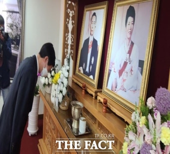 조경태 의원,구미 박정희 생가 방문...