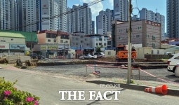 우암주택가설 | 포항, 안전펜스도 없이 주택가 공사... 안전사고 위험 노출