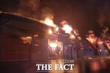 충주 참기름 공장서 불…4억9000만원 재산 피해