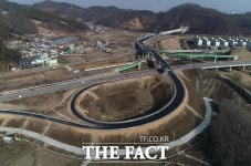 657억 들인 도로 수개월째 개통 지연…주민 불만