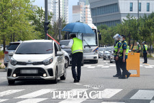 민주노총 2차 집회 예고, 전운 감도는 원주 건강보험공단 [TF사진관]